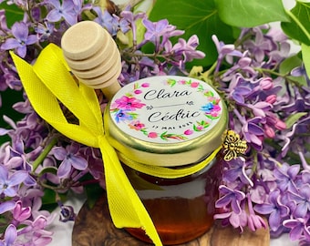 Flower Crown Theme - Honey Pot - Wedding Favors. Personalized pots with honey spoon and bee pendant.