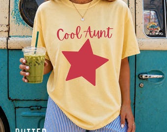 Comfort Colour® Cool Aunt Star TShirt Christmas Gift New Aunt Pregnancy Announcement Birthday gift for Aunt Baby Reveal Favorite Aunt  gift