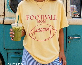 Comfort Colour® Proud football Mom T-shirt For Gameday Trendy football sport season mother tee Mother day gift Sport loving mama shirt