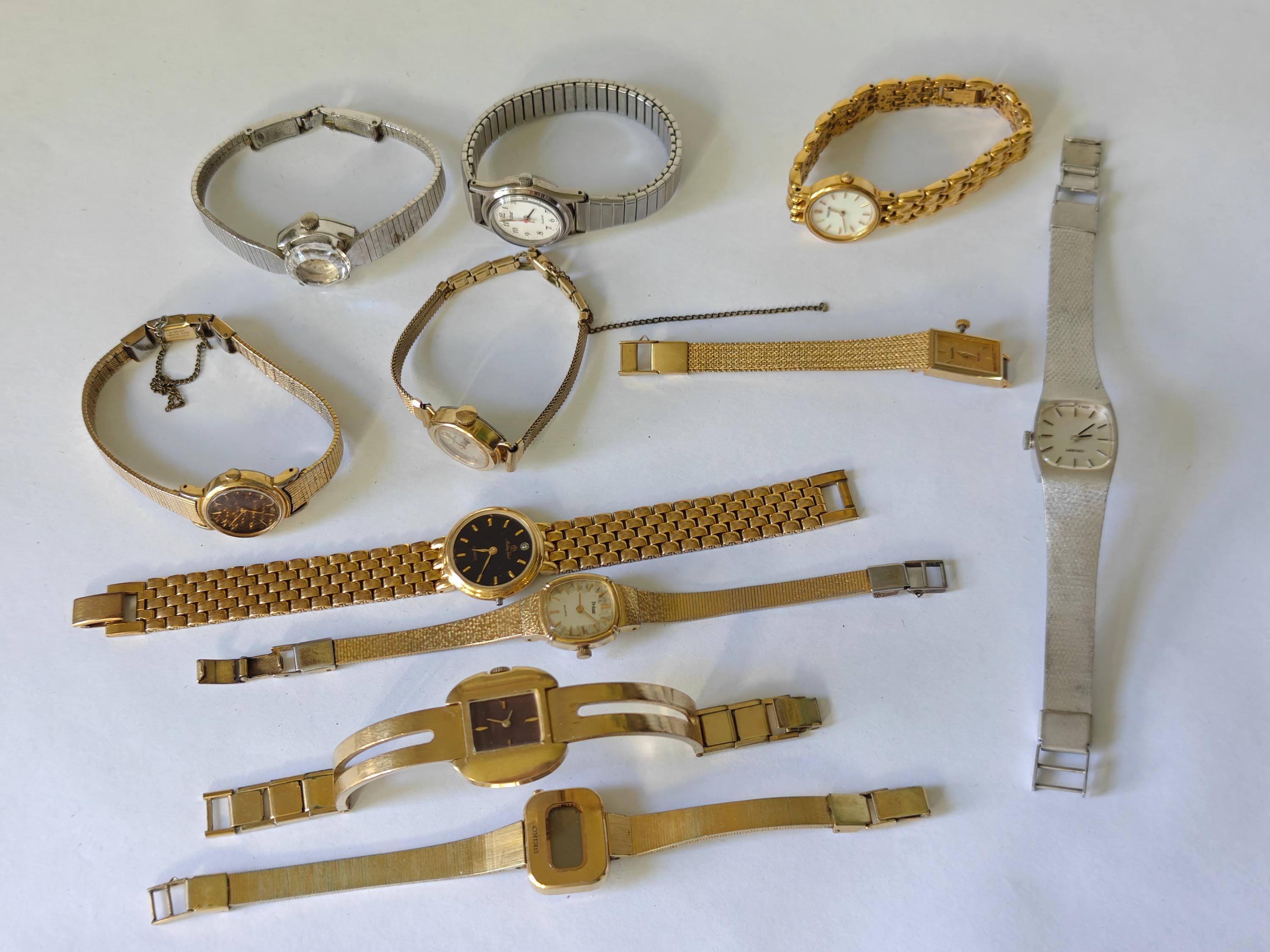 Watch Lot Of 25 Watches Womens Mens For Parts Or Repair Only Not Working AS IS Lot of 33 Watches Men Women Untested For Parts or Repair AS  main image 4