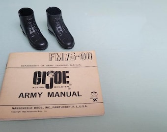 Vintage GI Joe FM75-00 army manual & French boots