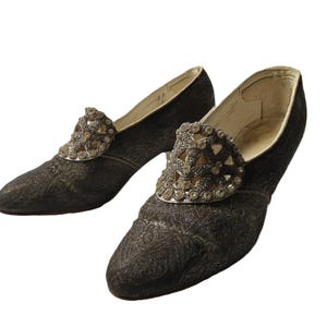 Antique woman&#39;s Edwardian silver metallic rhinestone shoes