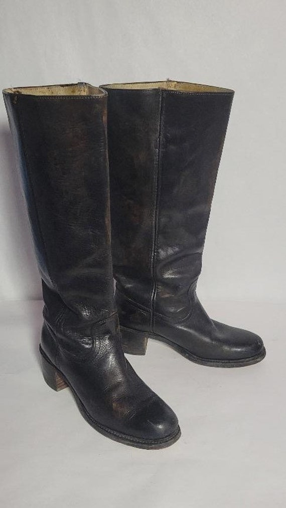 Pair of woman's Frye black leather boots - image 4