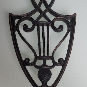 Vintage cast iron Trivet