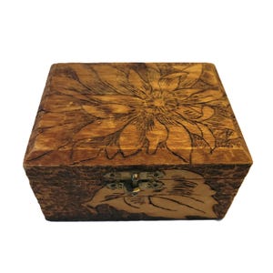 Vintage wooden pyrography box with poinsettia