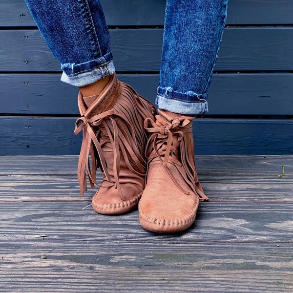 handmade moccasins | indigenous maker | fringe moccassins | fringe boot | hi-top moccasins | moccasin boots | russet | barefoot shoes