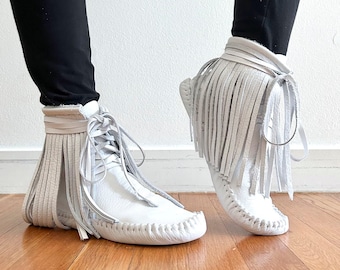 handmade moccasins | indigenous maker | fringe moccasins boots | moccasin boots | white | barefoot shoes | bridal shoes