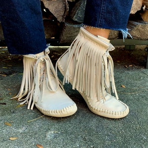 handmade moccasins | indigenous maker | fringe moccassins | fringe boot | hi-top moccasins | moccasin boots | biscotti | barefoot shoes