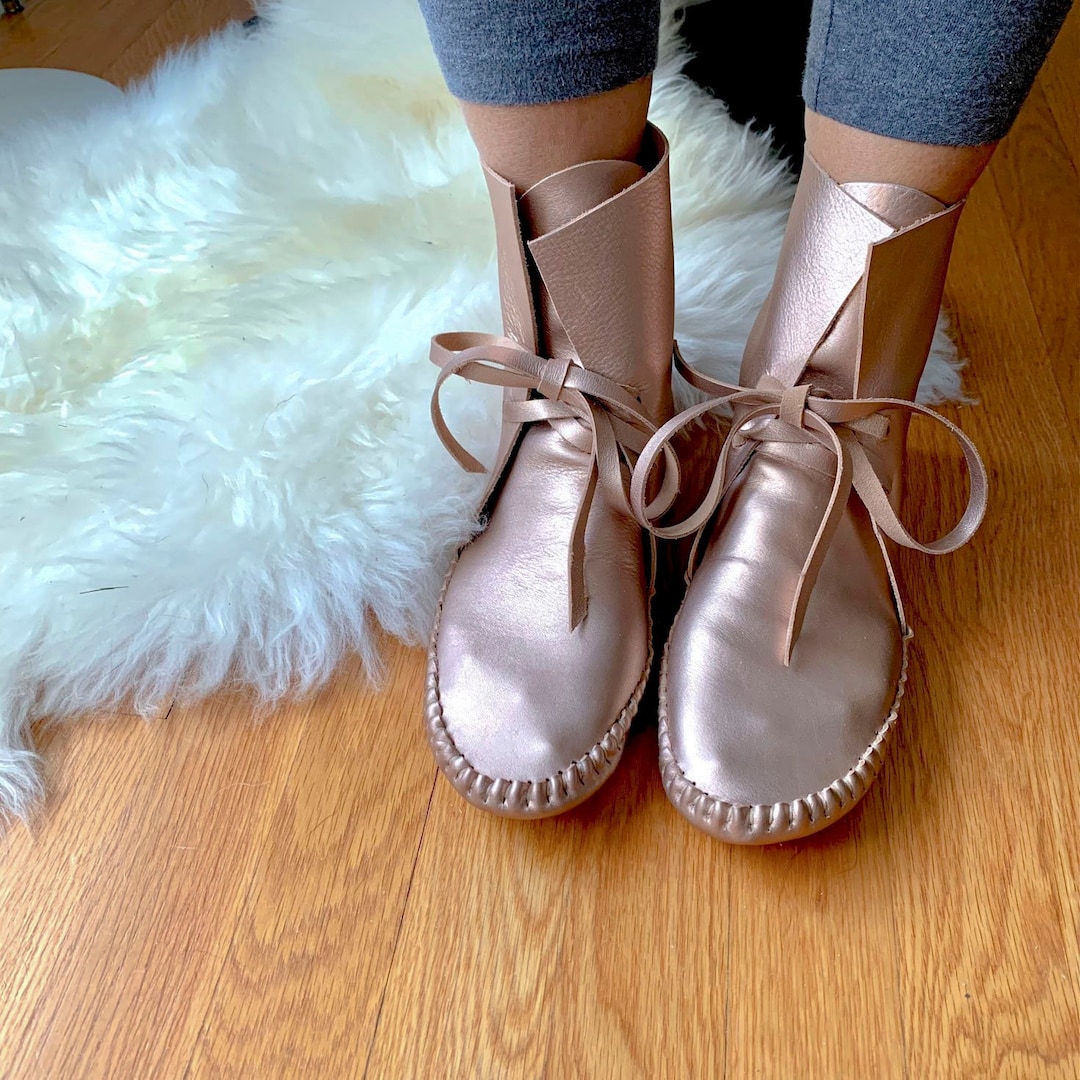 naturalizer moccasins