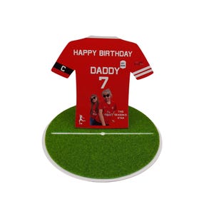 Cadeau personnalisé avec un maillot de football | carte photo | carte d'anniversaire de football | Cadeau pour amateur de football | papa | Souvenir de football unique | Rouge
