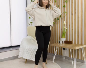 Beige hoodie met rits: relaxte katoenmix