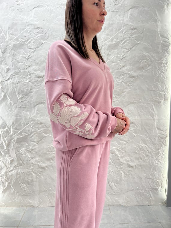 Embroidered Pink Loungewear Set – Two Piece Knit Tracksuit for