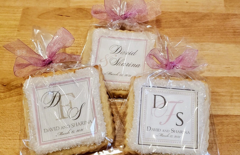 Champagne and blush wedding cookie favors-- 1 dozen bild 1