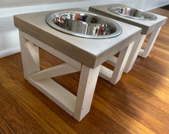 single dog dish stand