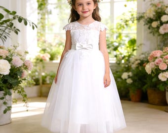 Lace Tulle Flower Girls Dress|Elegant Wedding Gown with Floral Crown|Holy Communion Dress