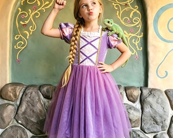 Abito da principessa ispirato a Rapunzel, vestito in tulle luminoso per bambine, perfetto per feste di compleanno.