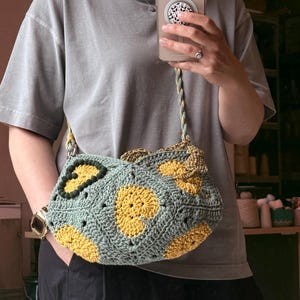 Gehäkelte Schultertasche, Herz häkeln Geldbörse, Cross Body Purse, Geschenk für sie, rosa gestrickte Tasche