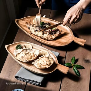 Fish-Shaped Wooden Serving Tray – Rustic Charcuterie Board – Sushi, Breakfast & Dessert Platter – Japanese-Inspired Wooden Plate