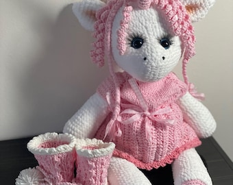 Unicornio de peluche amigurumi de ganchillo, unicornio rosa de peluche, juguete suave de punto, criatura única hecha a mano, decoración del hogar