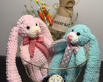 Conejito de orejas largas de crochet hecho a mano, peluches, colección de Pascua
