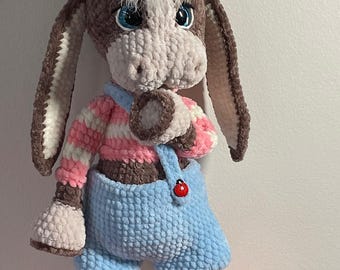 Adorable burro de peluche de ganchillo, juguete amigurumi hecho a mano