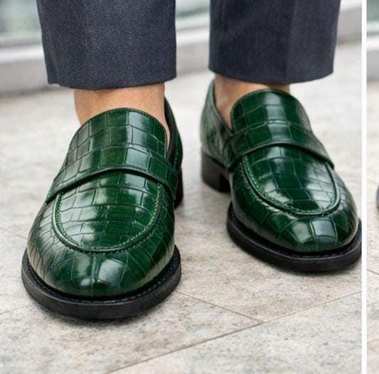 Green Crocodile Texture Leather Shoes - Etsy display picture 1