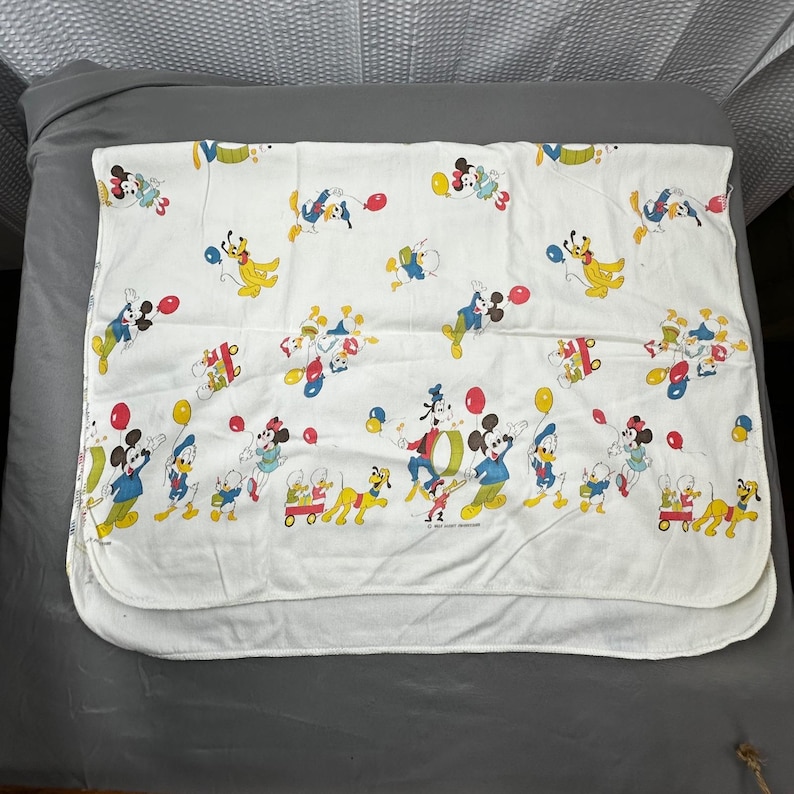 VTG Disney Mickey Mouse & Friends Goofy, Donald Duck,Receiving Baby Blanket image 5
