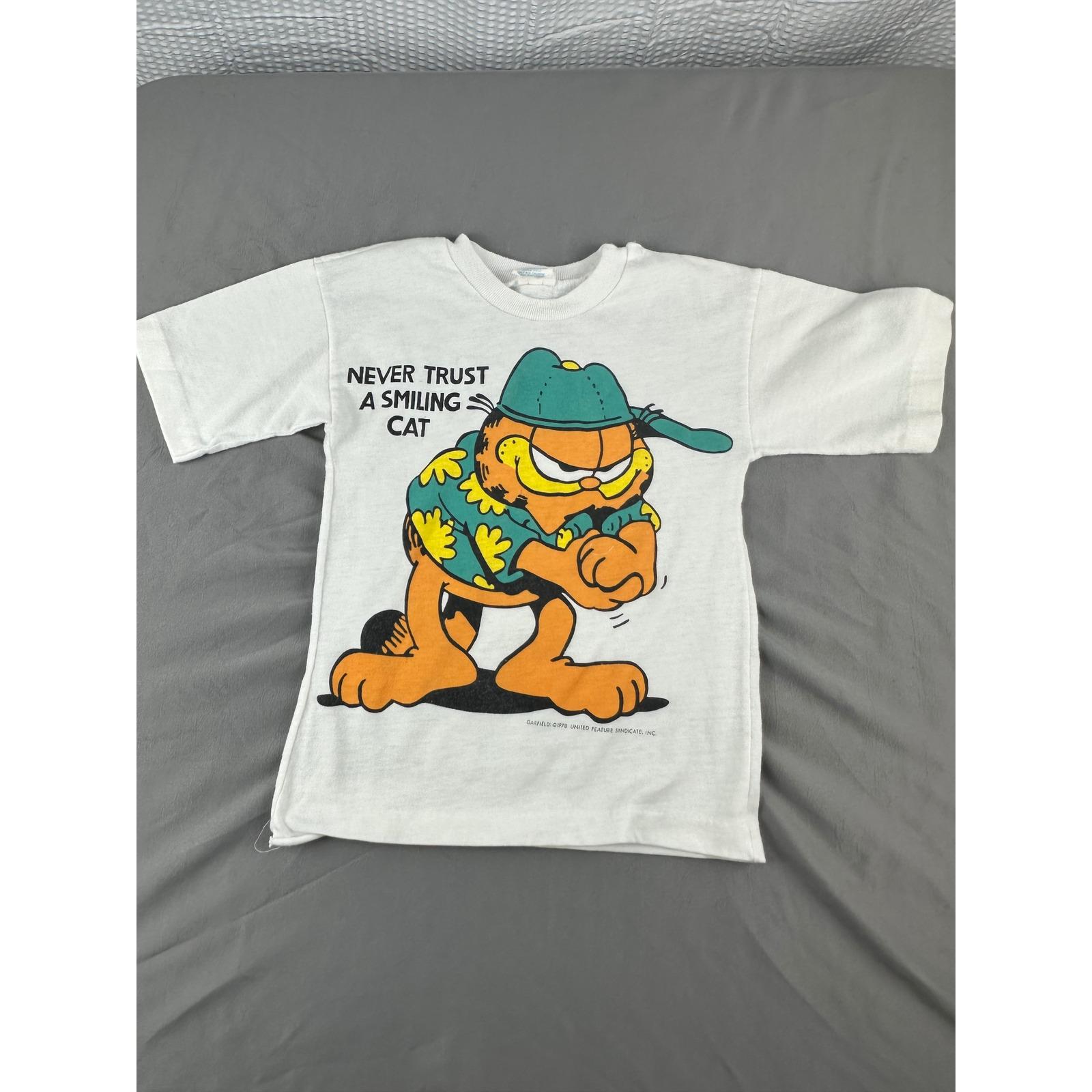 Garfield T Shirt Never Trust a Smiling Cat Size Small 1978 Jerzees