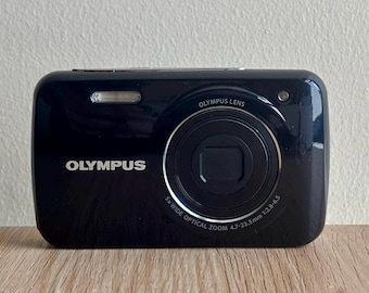 Cámara digital Olympus VH-210 de 14 MP