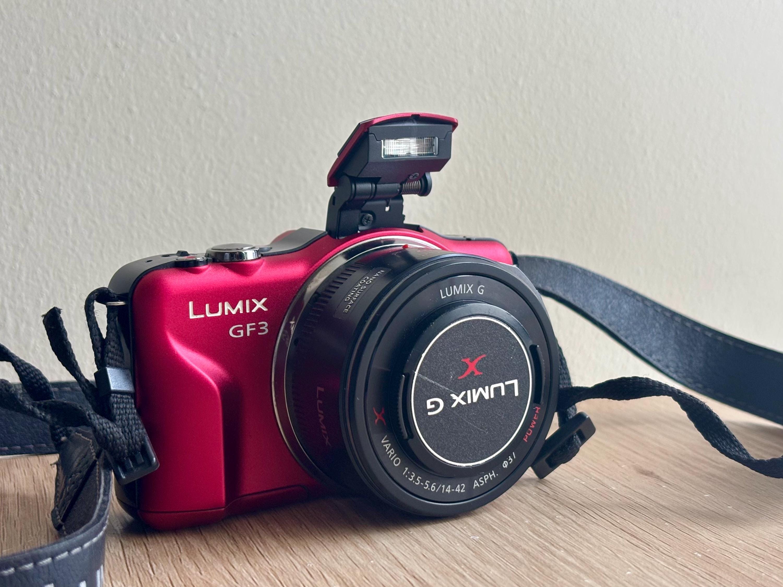 Panasonic Lumix DMC-GF3 Red Mirrorless Camera With 14-42mm Lens