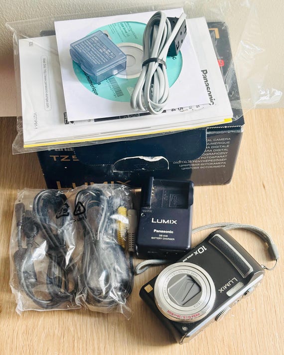 Panasonic Lumix DMC-TZ5 Digital Camera W/ Box - Etsy Norway