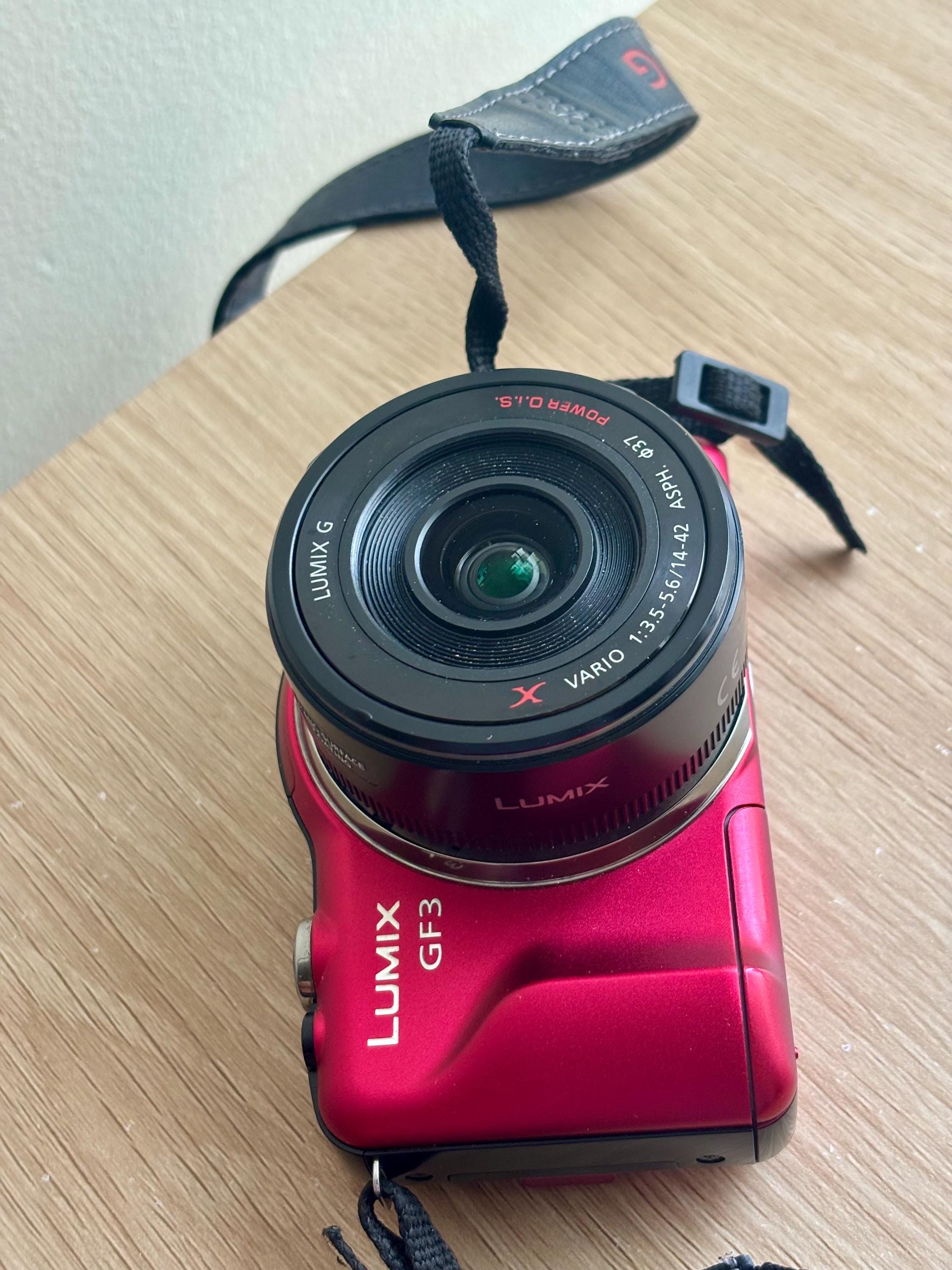 Panasonic Lumix DMC-GF3 Red Mirrorless Camera With 14-42mm Lens
