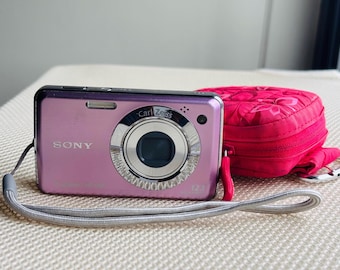 SONY Cyber-shot DSC-T700コンパクトデジタルカメラ　ピンク Amazon.com : Sony Cybershot DSC-T700 10MP Digital Camera