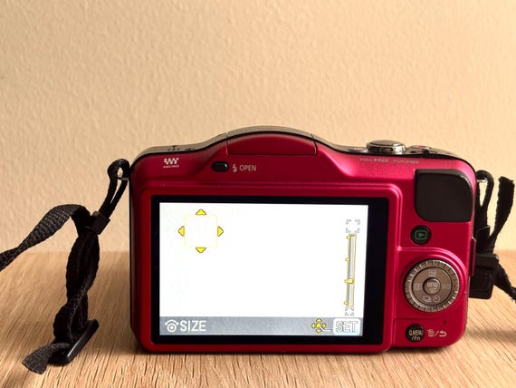 Panasonic Lumix DMC-GF3 Red Mirrorless Camera With 14-42mm Lens