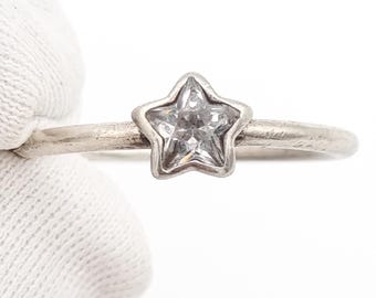 Vintage Sterling Silver Star Ring: Cubic Zirconia Pandora Statement Charm Band, Size 6.5US, Boxed