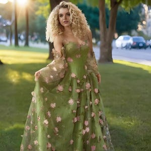 Green Fairytale Wedding Dress Custom Forest Wedding Dress Green Aesthetic Floral Bridal Gown Fairy Princess Dress Wedding Woodland Wedding