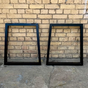 Patas de mesa trapezoidales de metal, base de acero negro para mesas de comedor, patas de mesa de metal industriales, estructura de mesa moderna y resistente.