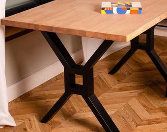 Patas de mesa con estructura en X de metal negro y centro cuadrado, base de acero resistente para comedor, oficina o escritorio de trabajo.