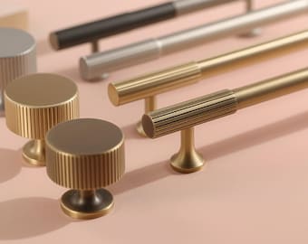 Kastgrepen van verouderd messing, bronzen retro knoppen en handgrepen, antiek bronzen ladegrepen, knop lades, dressoirknoppen, kasthandgreep