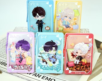 Peut inclure: Cinq porte-clés en acrylique de style anime aux couleurs vives. Chaque porte-clés présente un design de personnage différent avec des paillettes et des éléments décoratifs. Les porte-clés sont rectangulaires avec des coins arrondis et une petite chaîne.