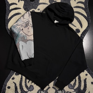Killua Tapestry Hoodie – Handmade Hunter x Hunter Hoodie, Anime Streetwear, Oversized Unisex Hoodie, Custom Anime Gift