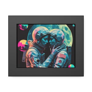 Poster di carta incorniciati Cosmic Love / Arte degli astronauti, decorazioni spaziali, regali romantici, arte murale, galleria della camera da letto