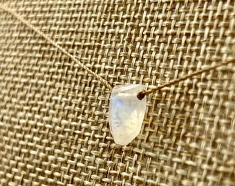 Facetterad regnbågsmånstenshalsband, minimalistiska nylonsnören boho smycken, justerbar längd