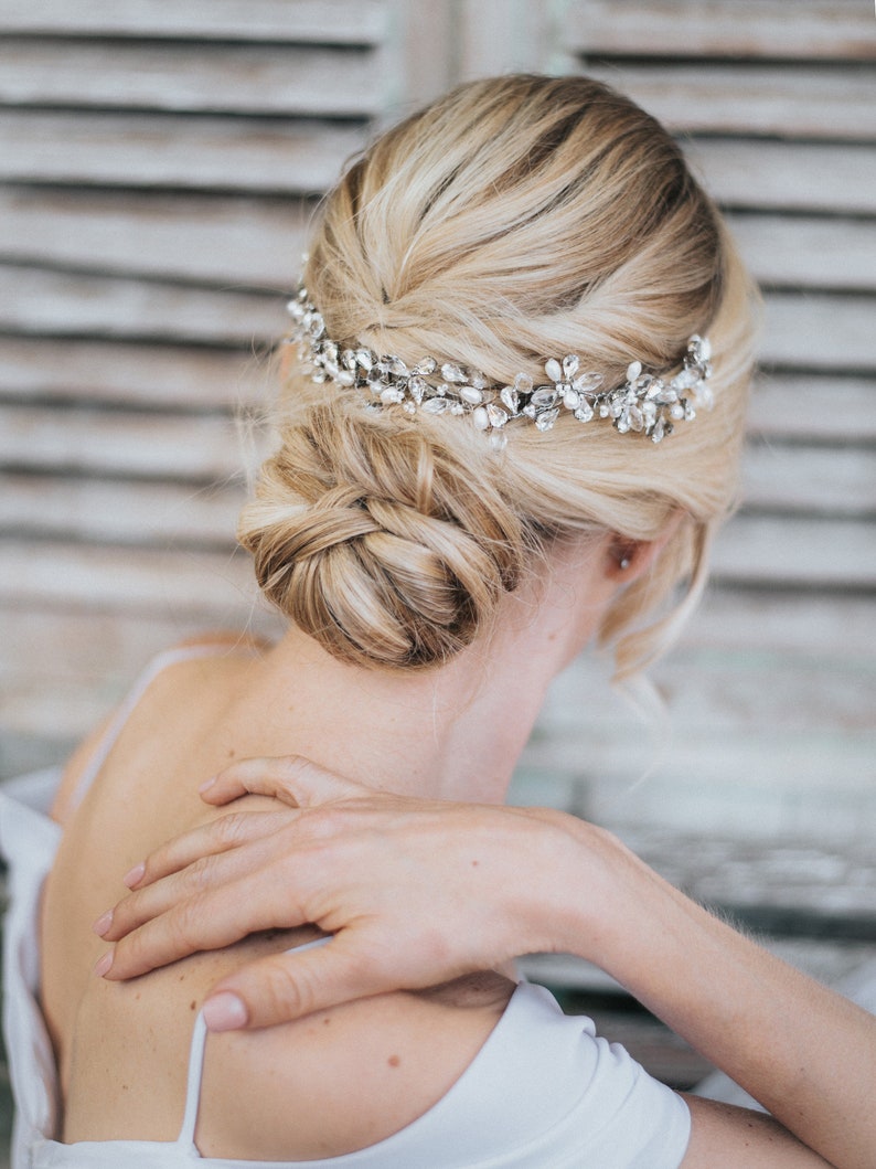 Accesorios para el cabello de novia, tocado de novia Danielle Enredadera de pelo de flor con cuentas a mano en plata u oro con diamantes de imitación transparentes u ópalos imagen 6