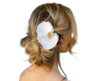 Accesorios para el cabello de la boda en la playa, Flor de cabello de orquídea, Accesorios para el cabello de novia, Tocado de novia ~ "Carley" Flor de cabello de novia de orquídea de sensación real