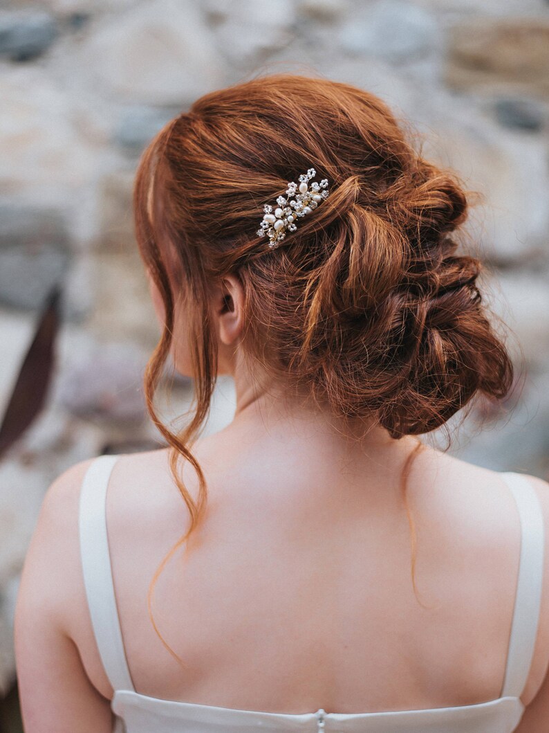 Gold or Rose Gold Bridal Hair Comb Wedding Hair Accessories Rhinestone and Crystal Small Comb in Silver Bianca Pearl