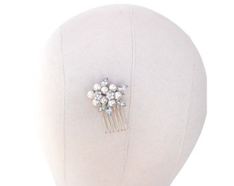 Wedding Hair Accessories, Bridal Comb, Bridal Hair Accessories, Bridal Headpiece ~ "Darla" Small Flower Bridal Hair Comb