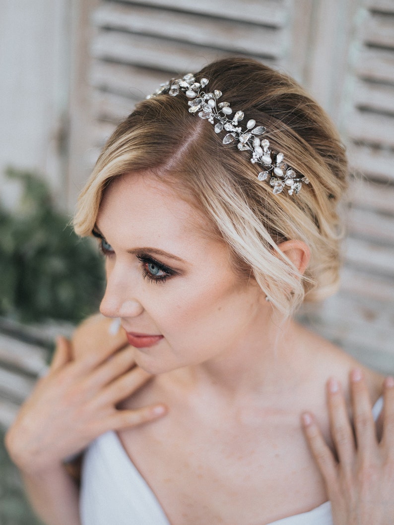 Accesorios para el cabello de novia, tocado de novia Danielle Enredadera de pelo de flor con cuentas a mano en plata u oro con diamantes de imitación transparentes u ópalos imagen 8