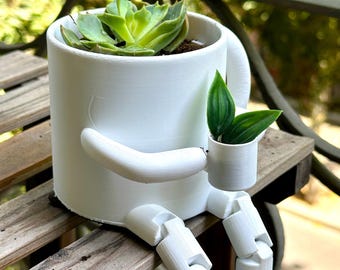 Caneca impressa em 3D com pernas penduradas: presente com mensagem personalizada
