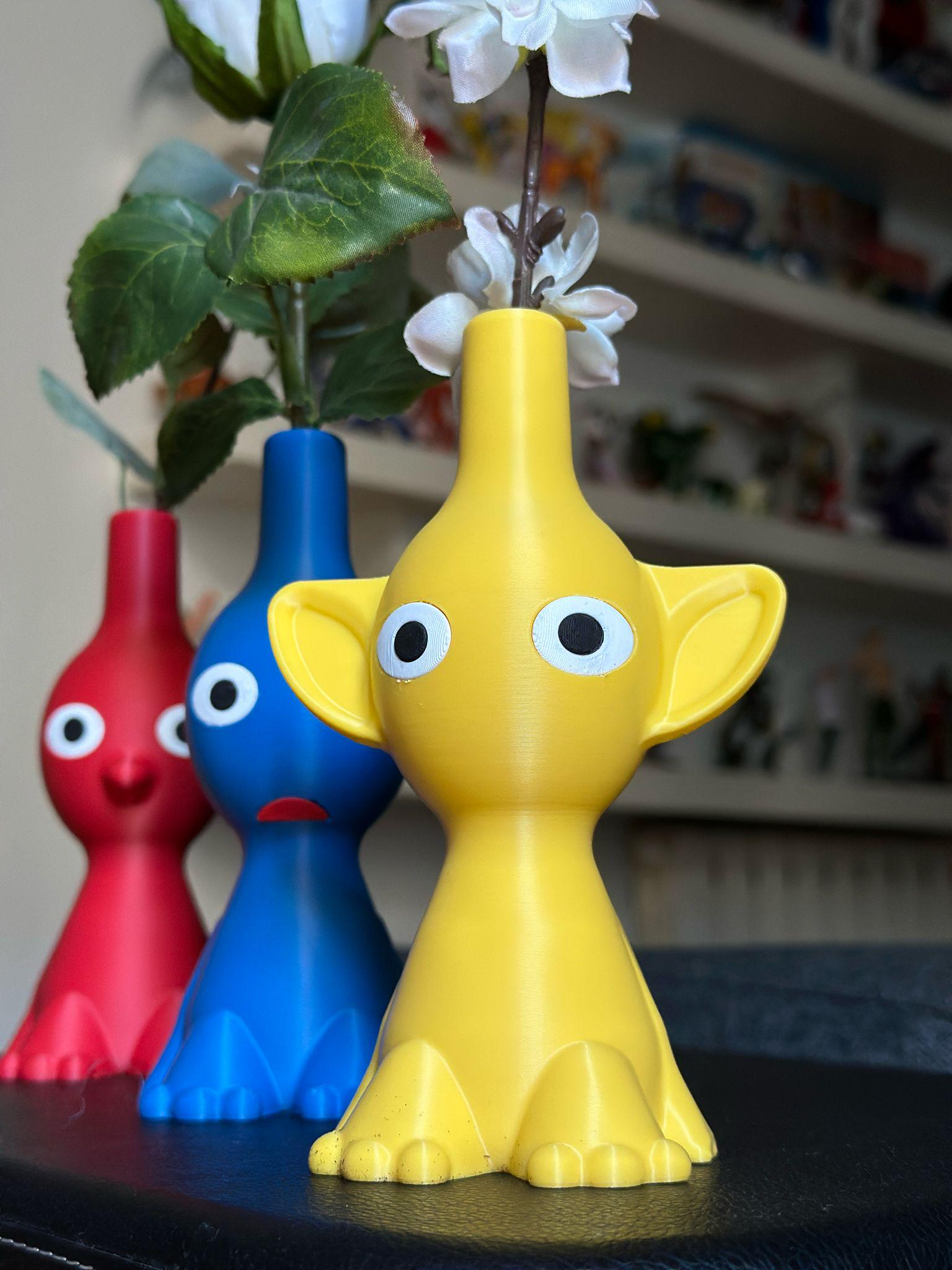 Pikmin Vases Set of 3: Red, Yellow & Blue 3D Printed Planters - Etsy
